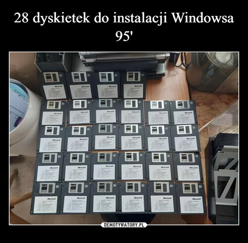 28 dyskietek do instalacji Windowsa 95'